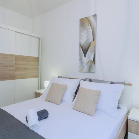 Apartment Kristina Trogir Eksteriør billede