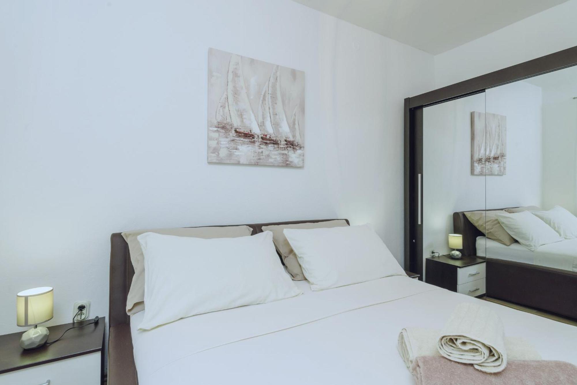Apartment Kristina Trogir Eksteriør billede